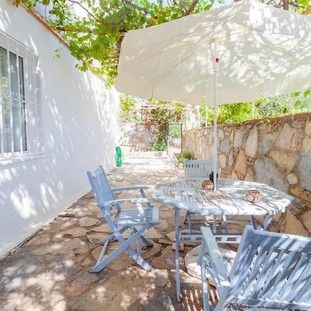 Merkez'de Huzurlu Ve Sakin Tatil Evi בודרום